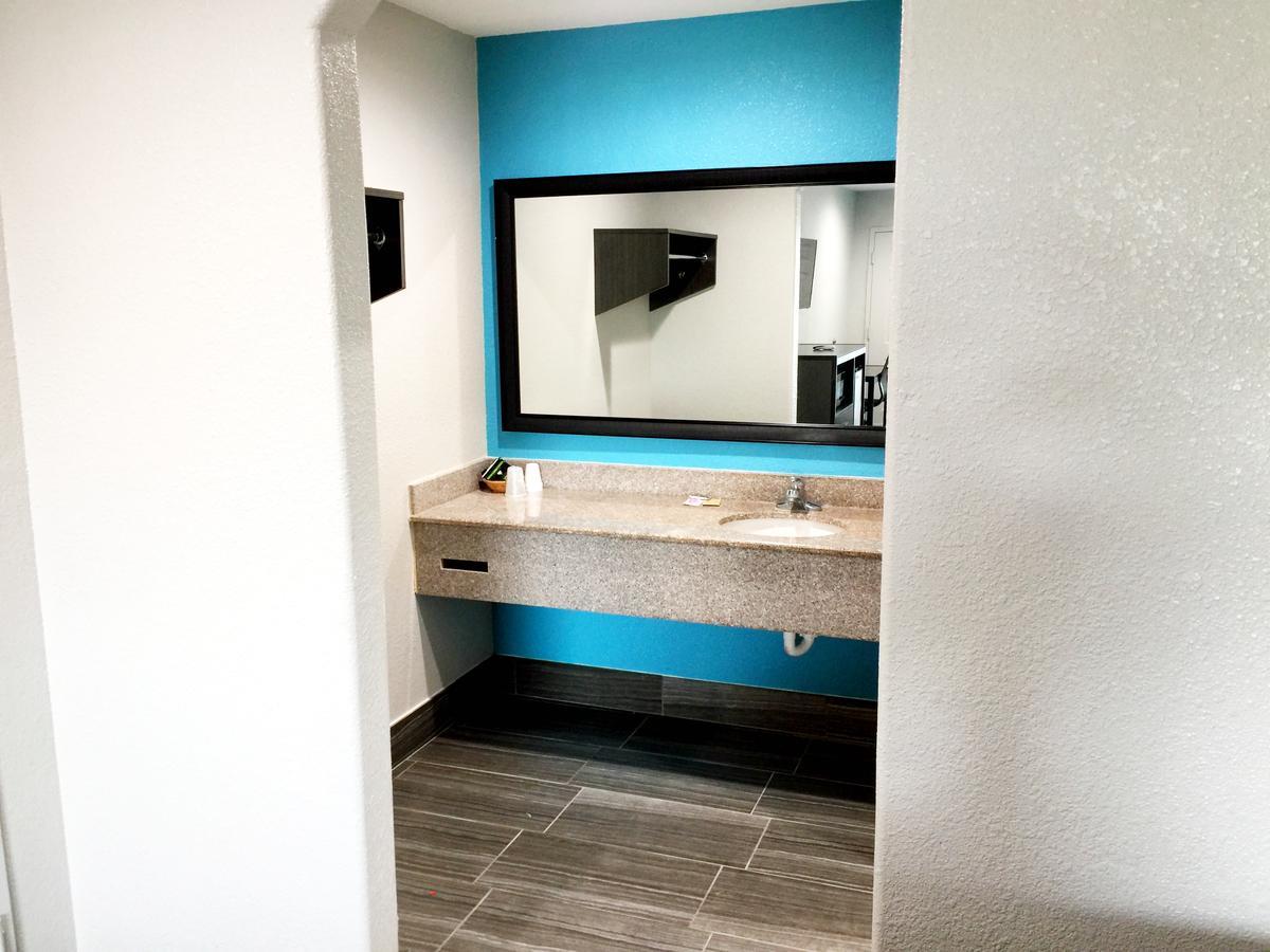 Americas Best Value Inn & Suites Mont Belvieu Houston Eldon Dış mekan fotoğraf