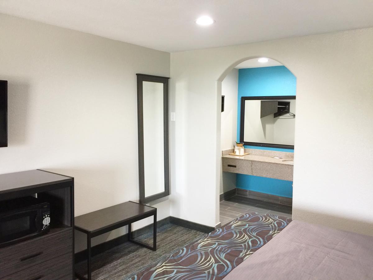 Americas Best Value Inn & Suites Mont Belvieu Houston Eldon Dış mekan fotoğraf